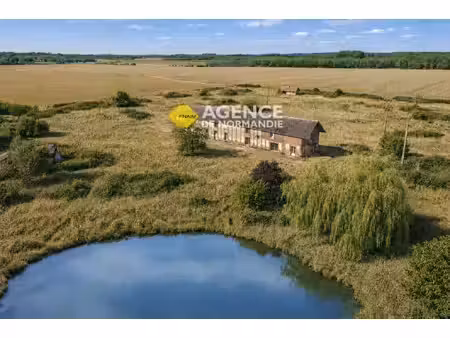 terrain de plus de 4 hectares