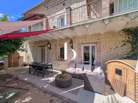 maison de village