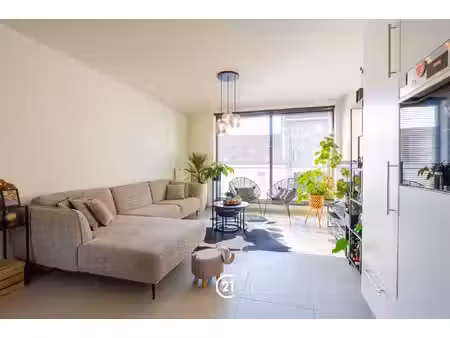 appartement te koop in erembodegem met 2 slaapkamers