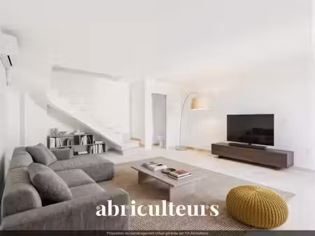 maison de village rénovée  toutes commodités à pied en vente à lambesc (13410)
