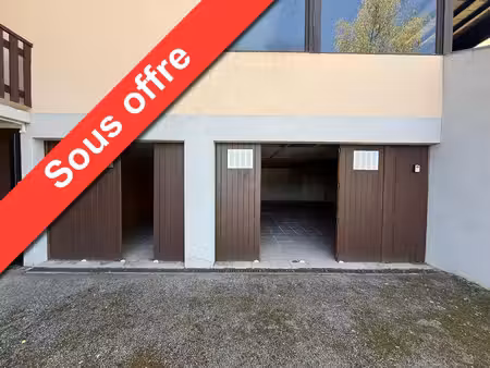 achat parking ax les thermes 09110