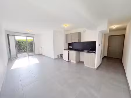 à vendre appartement 34 m2 avec terrasse et garage