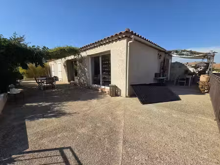 superbe maison t6 de plain-pied de 140 m² sur plus de 3 500