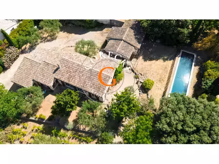 exclusivite.. a vendre belle villa avec superbe terrain  3 km d'uzès