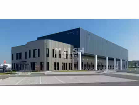 location local d’activités 2192m² à 5402m²
