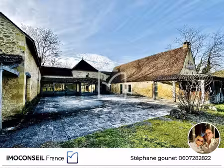 exclusif et rare ensemble immobilier touristique de charme entre sarlat  lascaux et les...