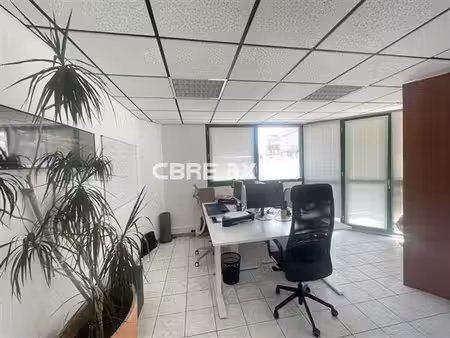 location bureau poisy 120 m²