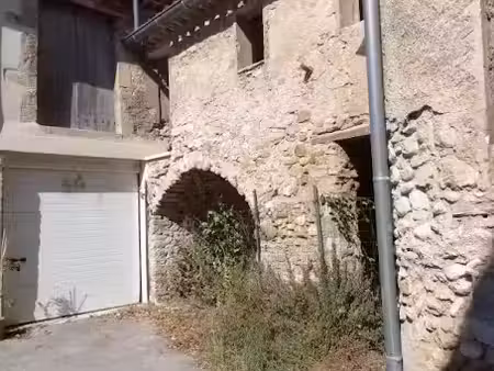 vente immeuble 5 pièces 105 m² à la tour-d'aigues (84240)  255 000 €