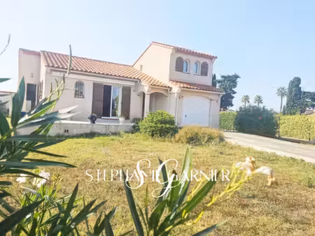 villa 4 faces  grand jardin et garage