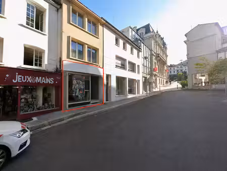 local commercial – emplacement central – angouleme centre-ville
