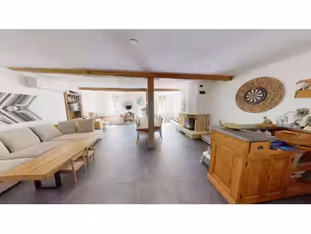 vente maison 4 pièces  152.00m²  daux