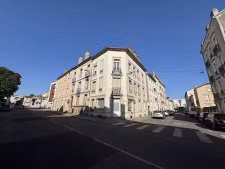 à louer local commercial 55 m² – 735 € |nancy