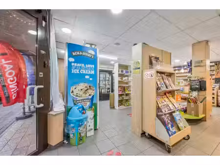 commercieel te koop in beveren-kruibeke-zwijndrecht met 2 slaapkamers