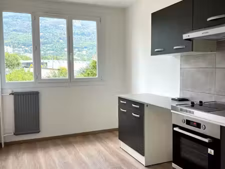 location appartement 1 pièce 31m² seyssins 38180