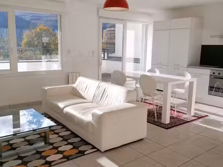location appartement 3 pièces 62m²