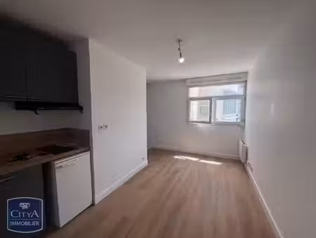 location appartement 2 pièces 27m² tours 37000