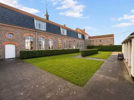 huis te koop in wijtschate met 8 slaapkamers