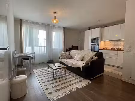 appartement 1 chambre meublé avec accès handicapé et ascenseur