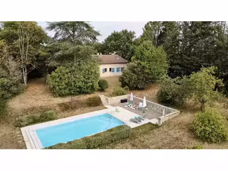 grande maison familiale avec piscine