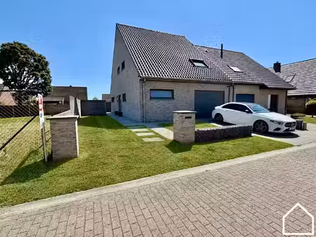 huis te koop in brielen met 4 slaapkamers