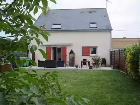 location maison 4 pièces 90.25 m² à la chapelle-des-marais (44410)  1 212 €