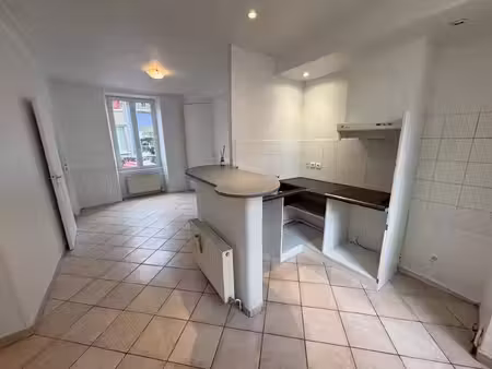 location appartement 3 pièces 48 m2 à houdan