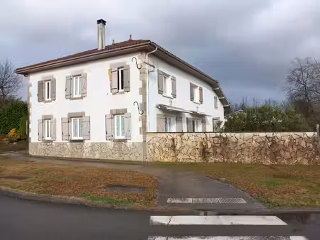 à saint-martin-de-hinx  maison 150m²  terrasse 30m² garage 48m² terrain 991 m² avec un lot