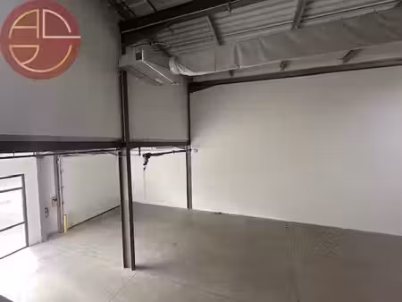location locaux professionnels 1 pièce 300 m² à toulouse (31000)  3 027 €