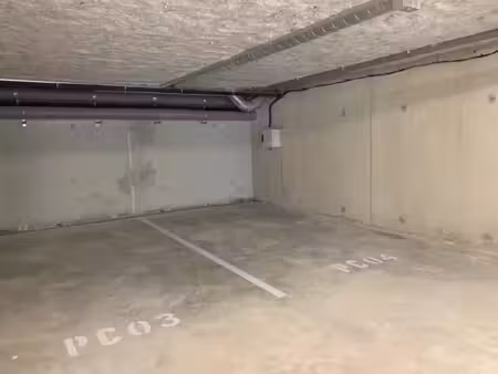location parking 12 m2 à perpignan