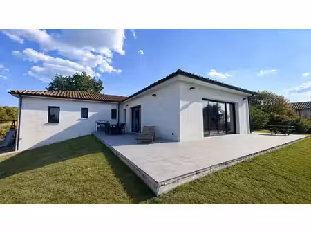 maison de plain-pied t6 à 10 minutes de cahors