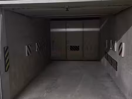 vente – garage fermé en sous-sol - illette