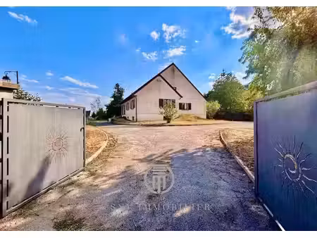 vente maison 11 pièces 357 m² à paray-le-monial (71600)  259 000 €