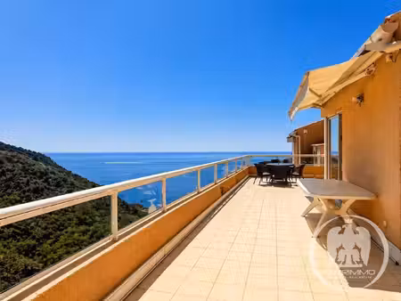 appartement villa dernier étage - st laurent d'eze
