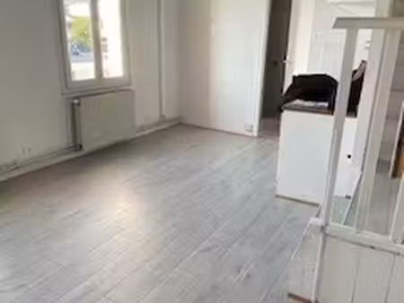 location appartement 2 pièces 26m²