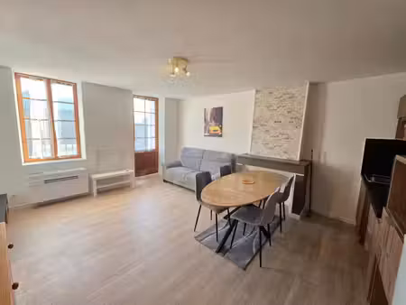 a louer a pont saint esprit  appartement meublé t2 avec balcon