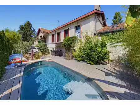 vente maison 5 pièces 160 m² blanquefort (33290)