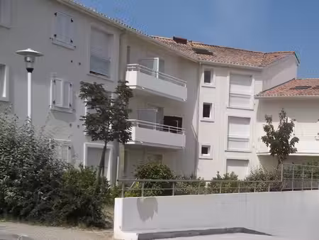 location appartement 2 pièces 42m² st andre de cubzac 33240