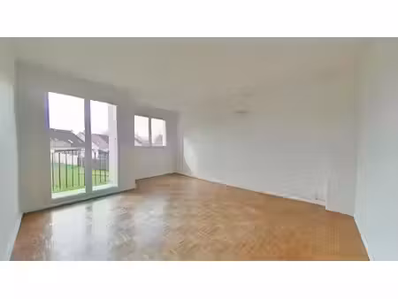 location appartement 3 pièces 65m² loudun 86200