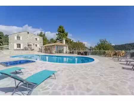 achat maison 20 pièces 750m² luceram 06440