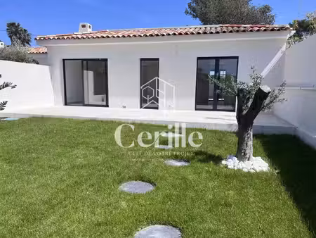 maison t3 bord de mer sanary