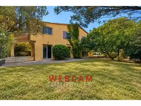 location maison 4 pièces 115m² grasse 06130