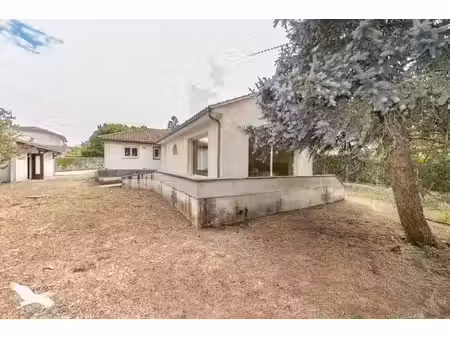 vente maison 5 pièces 108 m² à blaye (33390)  210 400 €