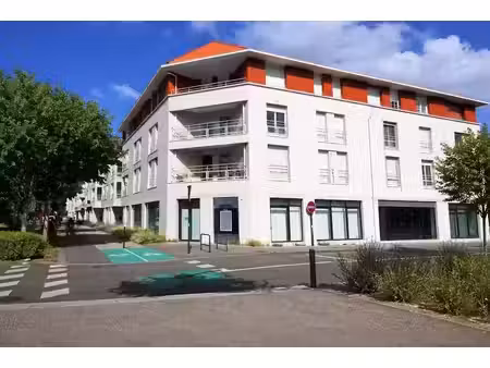 location locaux professionnels 3 pièces 198 m² à begles (33130)  3 670 €