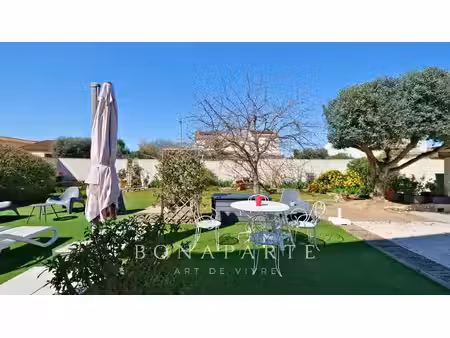 à sauvian  posez vos valises et profitez ! 138 m² – 4 chambres – jardin arboré – terrain..