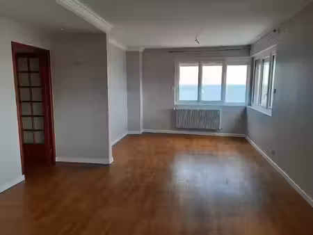 location appartement 5 pièces 86.6 m² à langrune-sur-mer (14830)  860 €