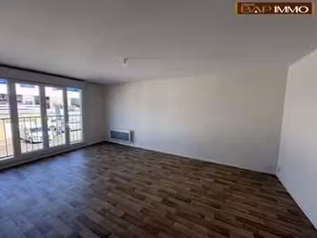 location appartement 2 pièces à orbec (14290) : à louer 2 pièces / 49m² orbec