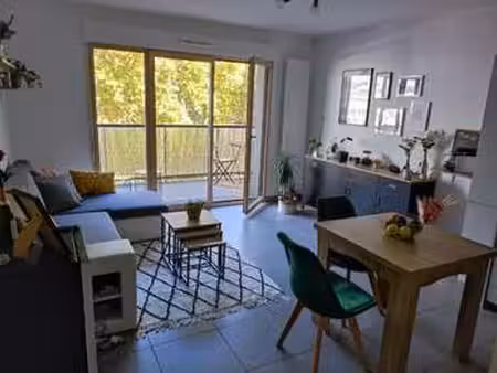 location appartement 2 pièces à lyon 7e (69007) : à louer 2 pièces / 42m² lyon 7e