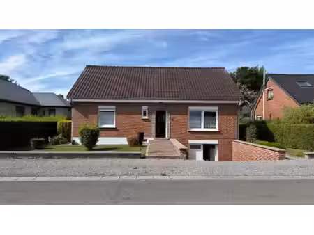 belle villa avec véranda et jardin sur 8a 21ca