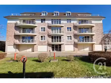appartement 1 chambre (ascenseur) + emplacement de parking