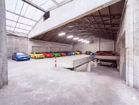 luxor parking : 60 places de parking 5 emplacements pour mot
